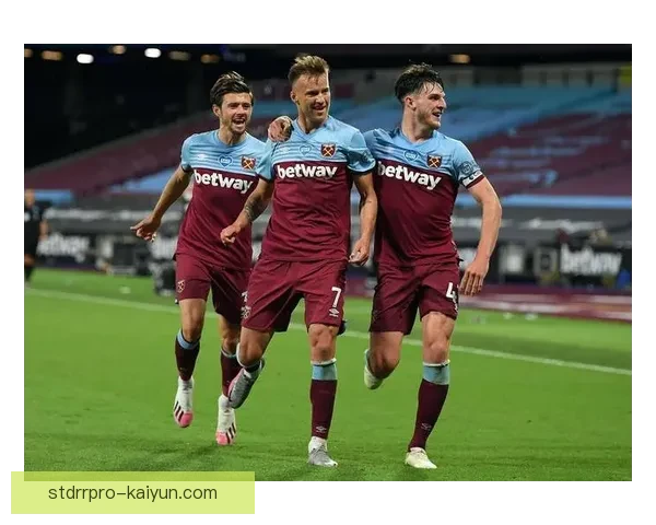 伯恩利中场组织表现稳健，为球队提供重要支撑